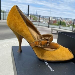 Dolce & Gabbana Open Toe Mustard Velvet shoes 39/5